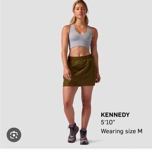 Stoic olive green skort size small